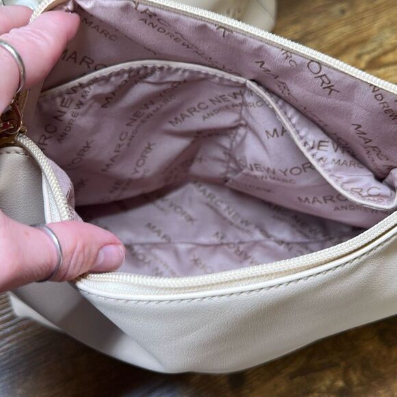 Marc New York Andrew Marc Beige Flower Cut Out Hobo Bag Purse Gold Hardware - Picture 6 of 15